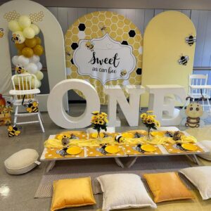 Sweet As Can Bee naslovna